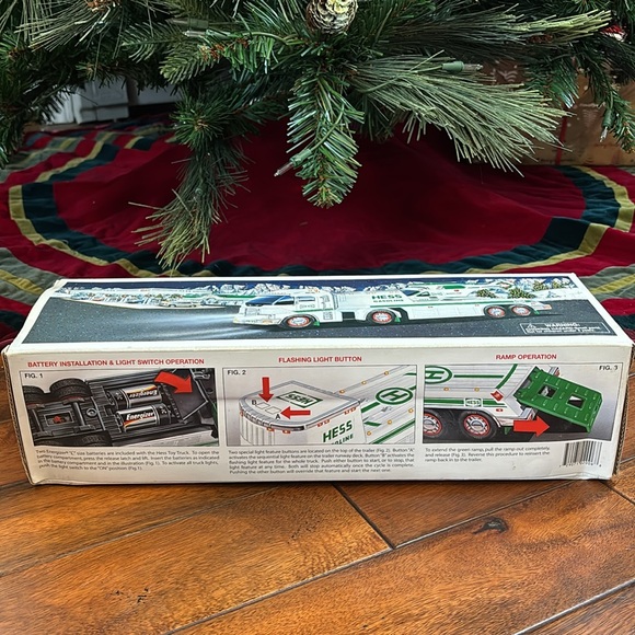 NEW (VTG) 2006 HESS trucks Toy Truck and Helicopter - Picture 3 of 5